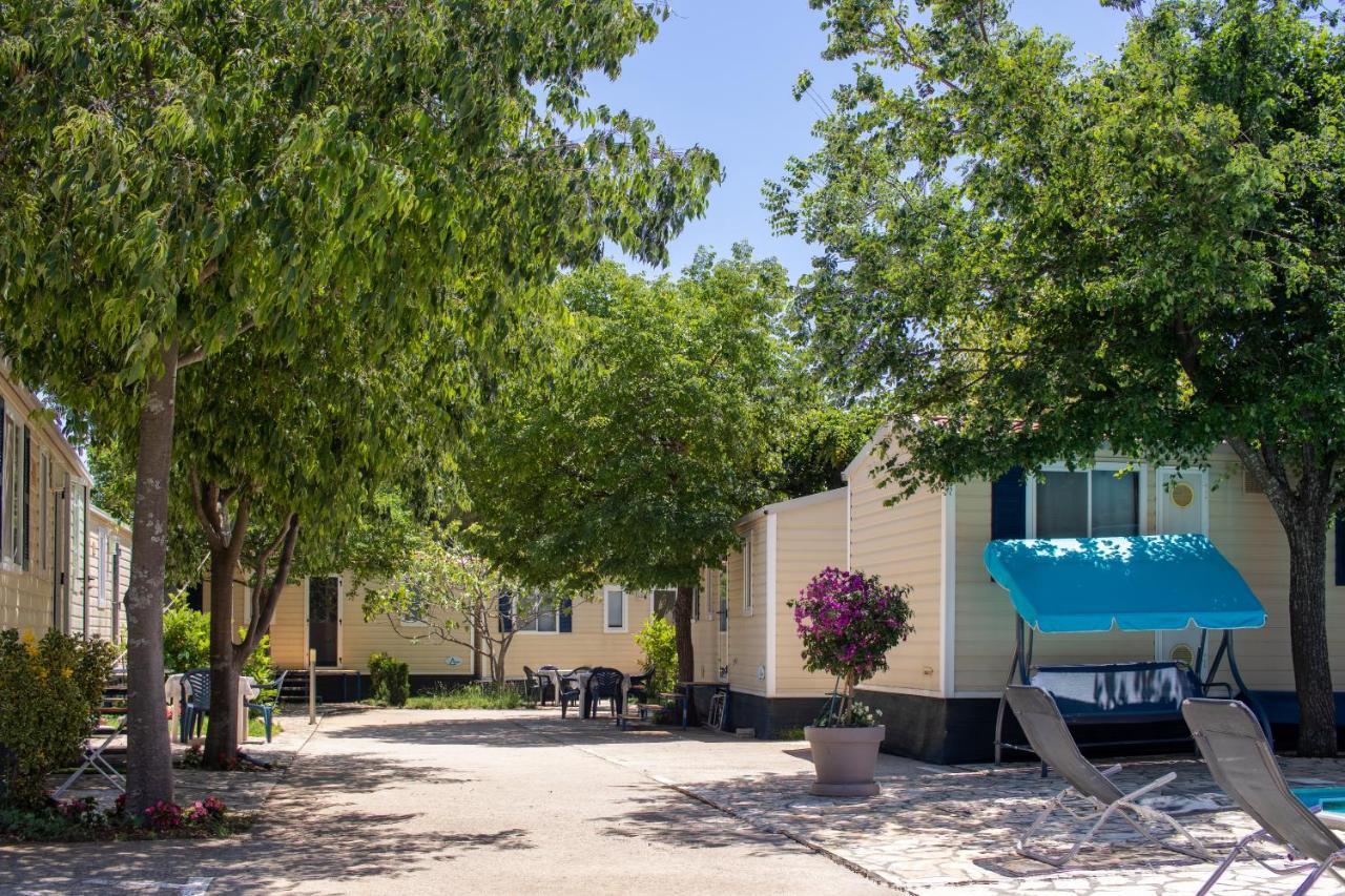 Mobile Homes Bonaca Srima Exterior photo