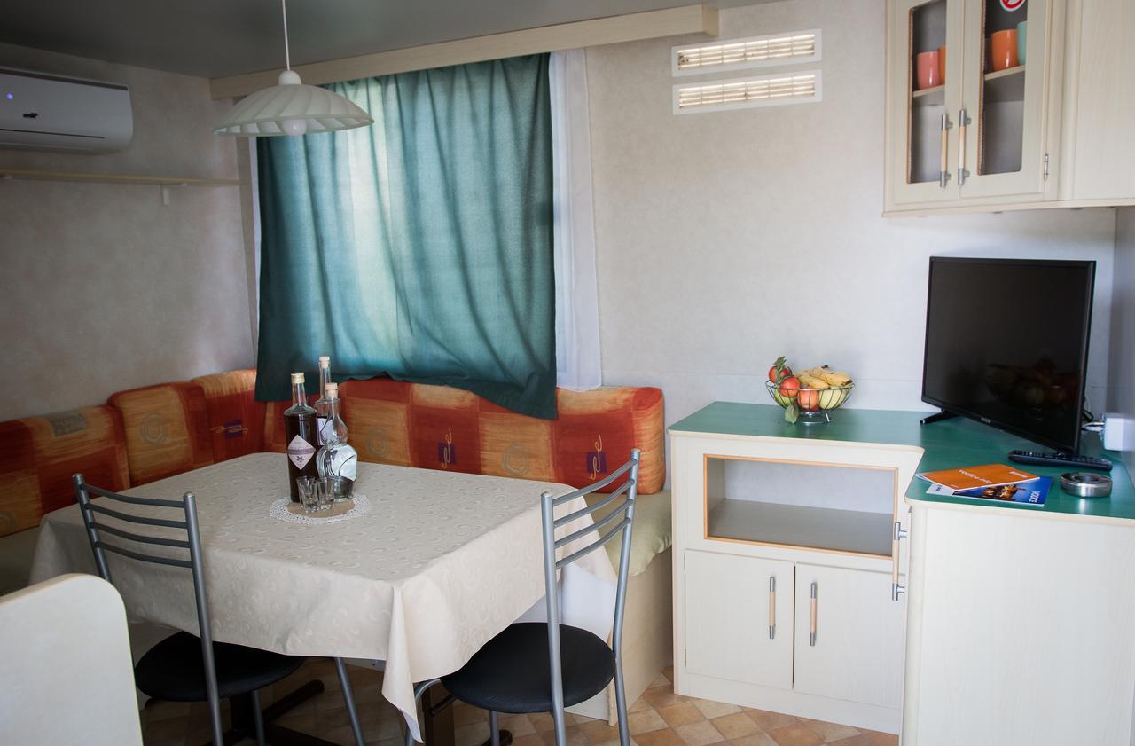 Mobile Homes Bonaca Srima Exterior photo